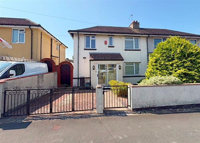 3 Bedroom Semi Detached House For Sale In Greenleaze, Bristol, BS4