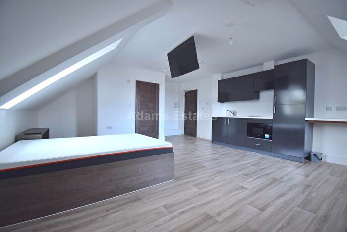 1 Bedroom Studio To Rent In Block A, Charndon Close, Reading, RG2