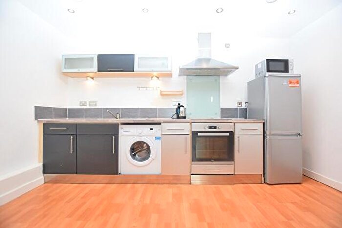 1 Bedroom Apartment To Rent In West One Plaza, Cavendish Street, S3