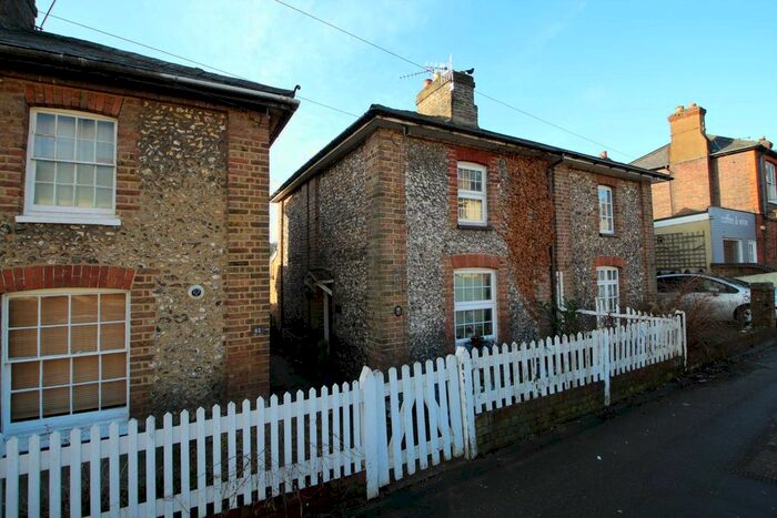 2 Bedroom End Of Terrace House To Rent In St. Johns Road, Hemel Hempstead, HP1