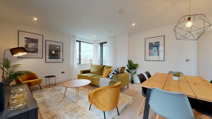 3 Bedroom Flat To Rent In Gorsuch Place, London, E2