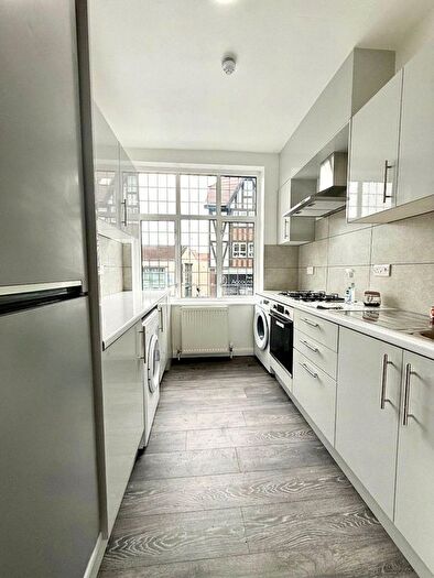 Studio To Rent In Studio Petts Wood, London, BR5