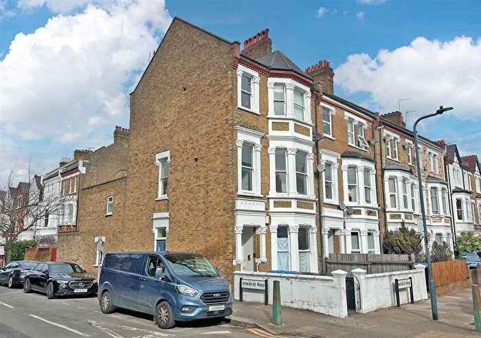 1 Bedroom Flat For Sale In Buckley Road, Kilburn, NW6