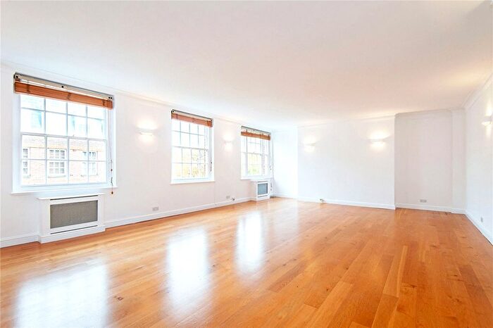 3 Bedroom Flat To Rent In Eyre Court, Finchley Road, St John's Wood, London, NW8