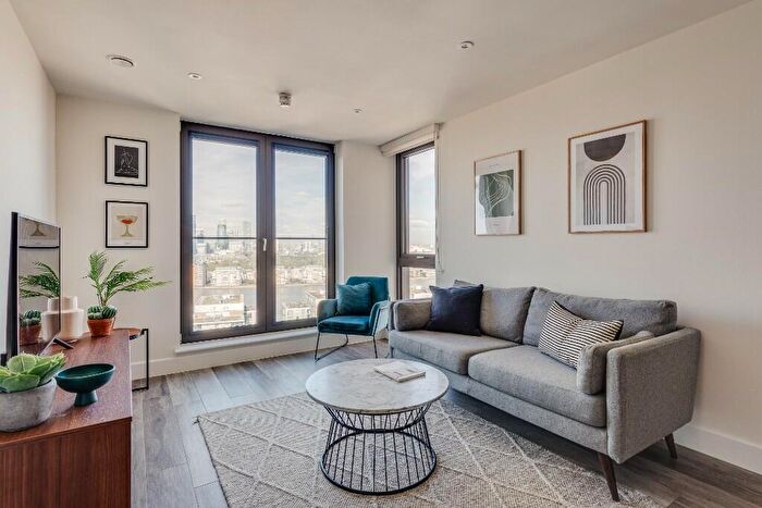 1 Bedroom Flat To Rent In Mallow Walk, London, SE8