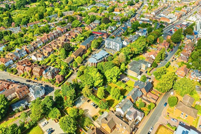 1 Bedroom Apartment For Sale In Grosvenor Road, St. Albans, AL1