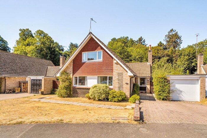 4 Bedroom Detached House For Sale In The Priory, Godstone, RH9