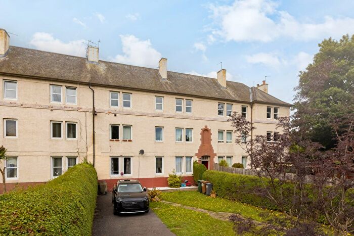 2 Bedroom Flat For Sale In / Boswall Avenue, Edinburgh, EH5