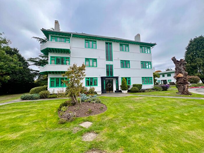 2 Bedroom Flat To Rent In Elm Park Court, Elm Park Road, Pinner, HA5