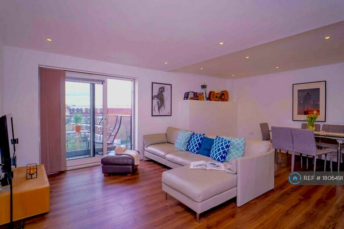 2 Bedroom Flat To Rent In Tequila Wharf, London, E14