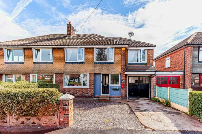 4 Bedroom Semi-Detached House To Rent In Lock Lane, Partington, Manchester, M31