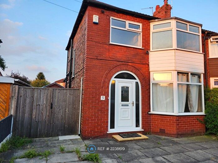 3 Bedroom Semi-Detached House To Rent In Eaton Drive, Timperley, Altrincham, WA15