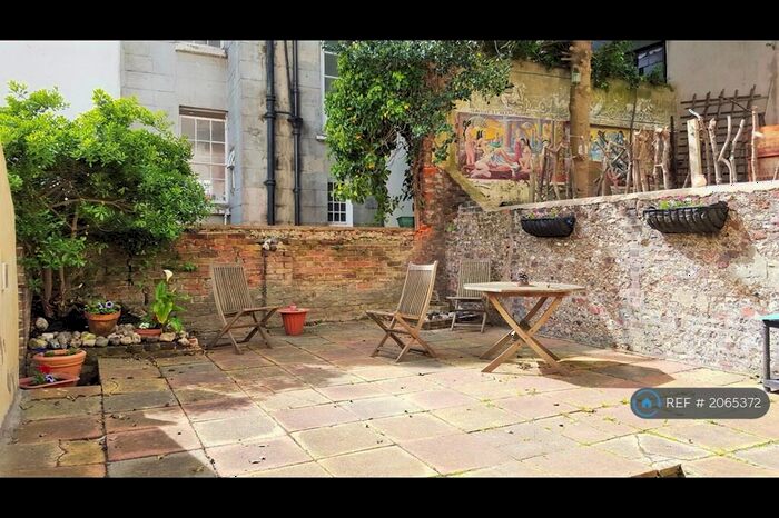 1 Bedroom Flat To Rent In Waterloo Street, Hove, BN3