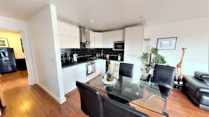 2 Bedroom Apartment To Rent In Quay One, Neptune Street, City Centre, Leeds, LS9