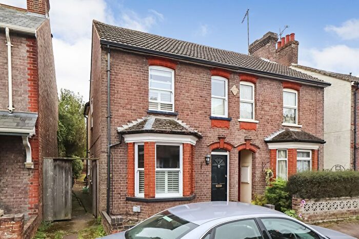 3 Bedroom Property To Rent In Coleswood Road, Harpenden, AL5