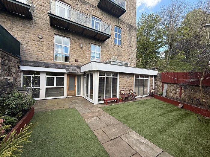 1 Bedroom Flat For Sale In Stamford Road, Mossley, OL5