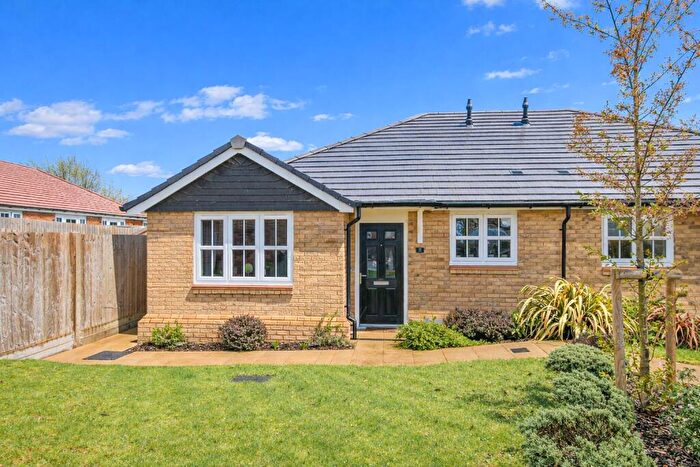 2 Bedroom End Of Terrace House For Sale In Plantagenet Close, Wallingford, OX10