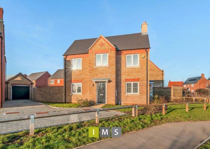 3 Bedroom Detached House To Rent In Richmond Road, Bicester, OX26