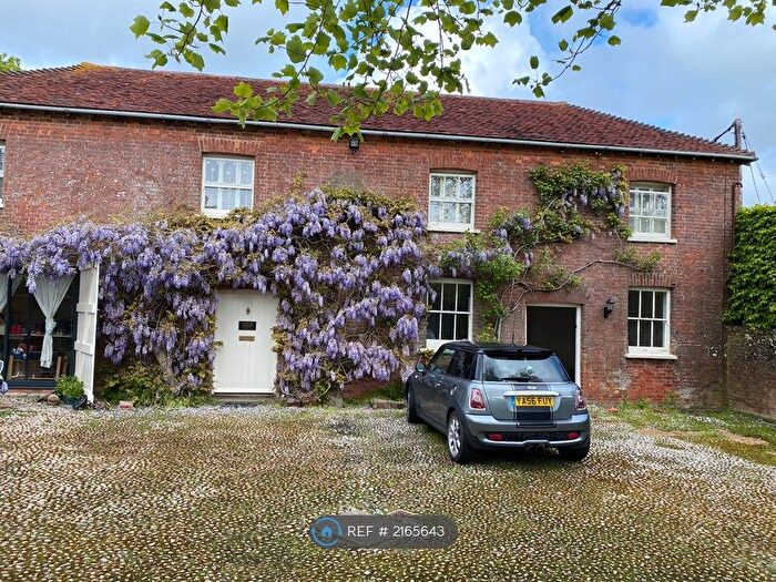 1 Bedroom Flat To Rent In The Coach House, Hailsham, BN27