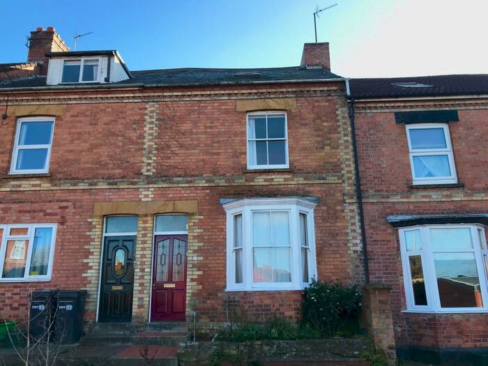 3 Bedroom House To Rent In Yeovil, BA21