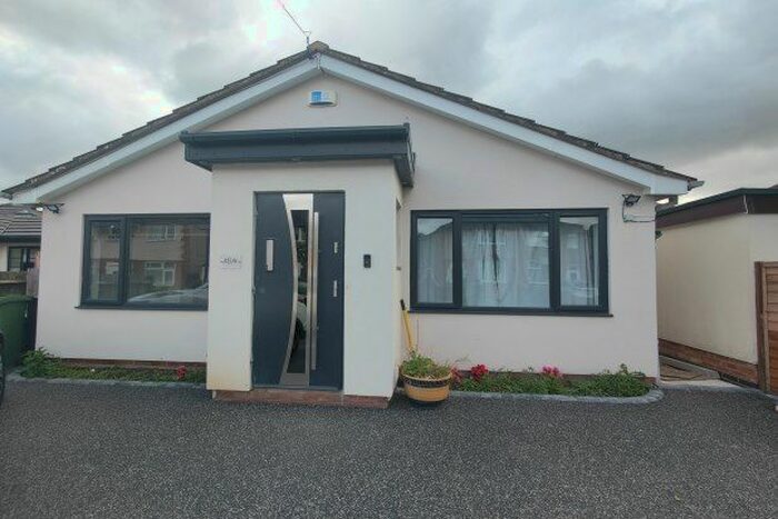 3 Bedroom Bungalow To Rent In Percival Road, Rugby, CV22