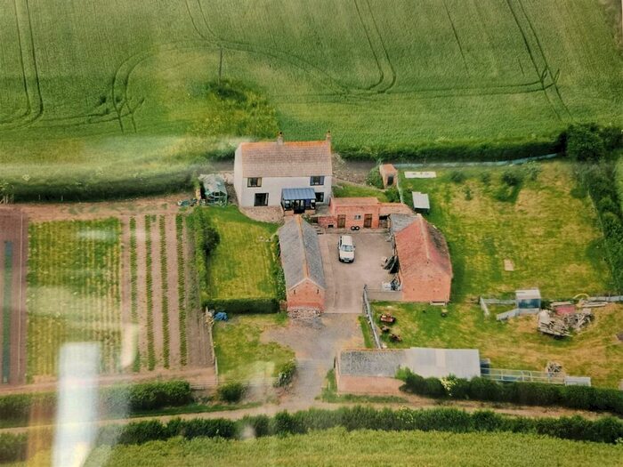 2 Bedroom Farm House For Sale In Bell Lane, Weston, Newark, NG23