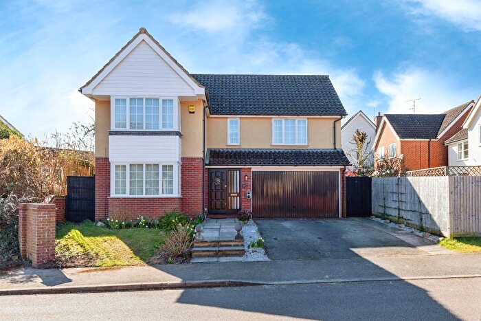 4 Bedroom Detached House For Sale In Rivershill, Watton At Stone, Hertford, SG14