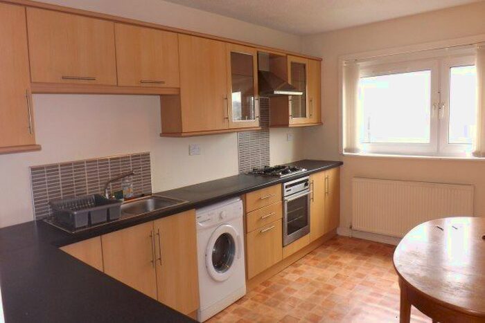 2 Bedroom Flat To Rent In George Court, Hamilton, ML3