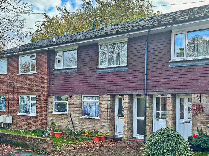 2 Bedroom Maisonette To Rent In Netley Street, Farnborough, GU14