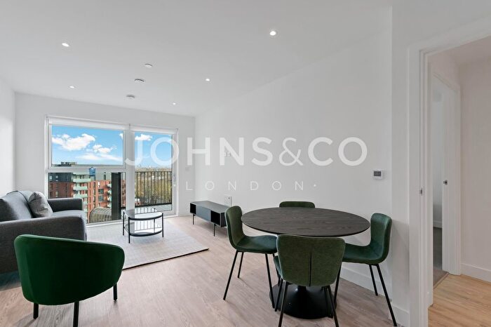 1 Bedroom Flat To Rent In Kew Bridge Rise, Kew Bridge, London, TW8