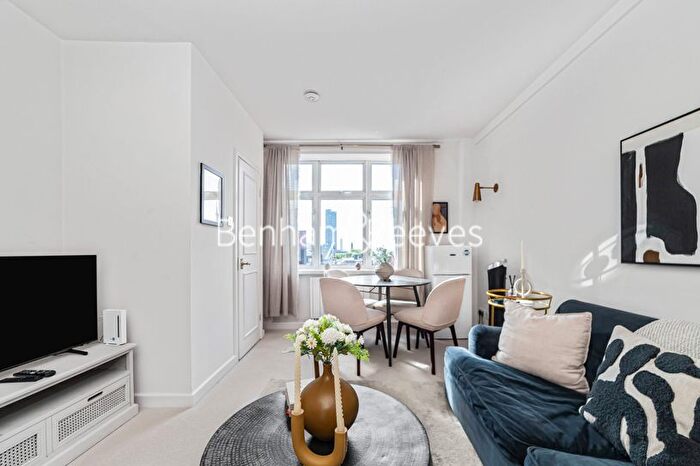 1 Bedroom Flat To Rent In Clifford's Inn, Fetter Lane, EC4A