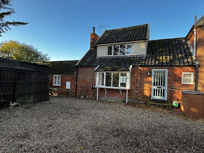 2 Bedroom Cottage To Rent In Badingham, IP13