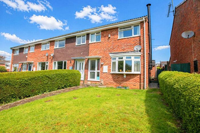 3 Bedroom Semi Detached House For Sale In The Bassetts, Cashes Green, GL5