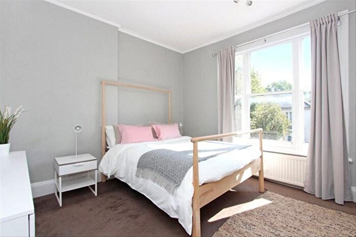 1 Bedroom Flat To Rent In Cavendish Road, Brondesbury Park, NW6