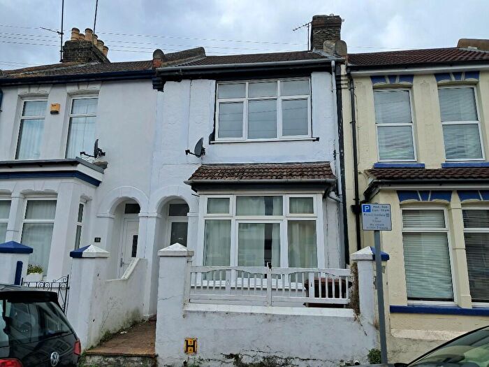 2 Bedroom Terraced House To Rent In Chaucer Road, Gillingham, Kent, ME7