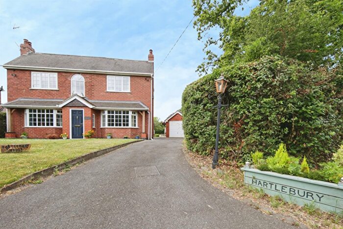 3 Bedroom Detached House For Sale In Benton Green Lane, Berkswell, CV7