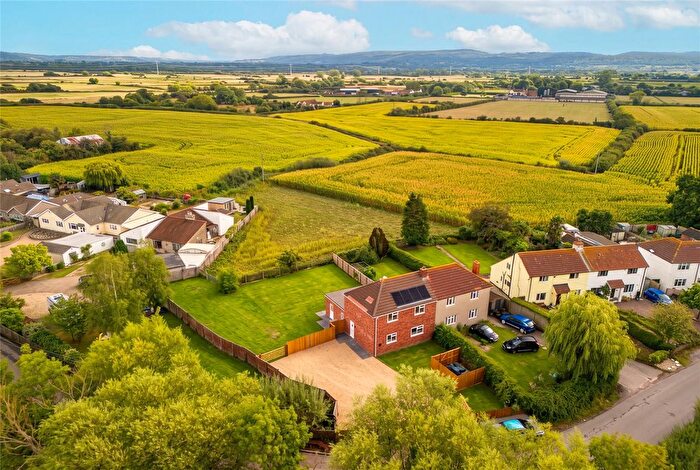3 Bedroom Semi-detached House For Sale In Puxton Road, Hewish, Weston-Super-Mare, Somerset, BS24