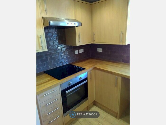 1 Bedroom Flat To Rent In Southampton Road, Ringwood, BH24
