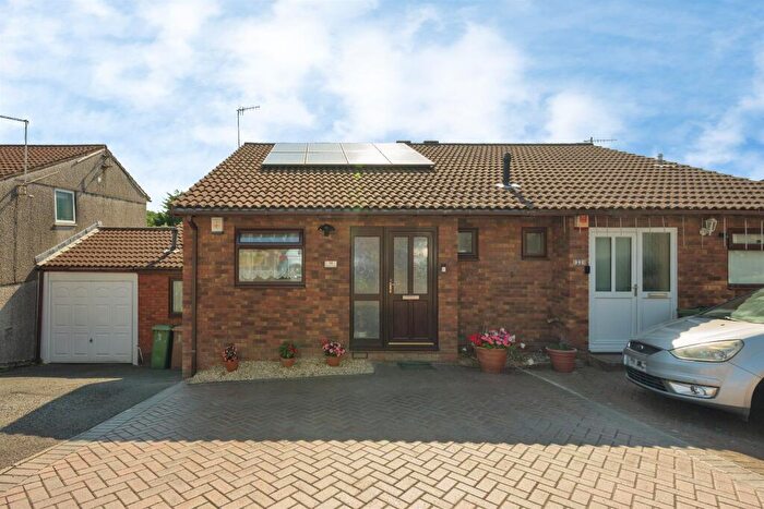 3 Bedroom Semi Detached House For Sale In Tucker Close, Plymouth, PL5