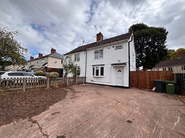 3 Bedroom Semi-Detached House To Rent In First Avenue, Low Hill, Wolverhampton, WV10