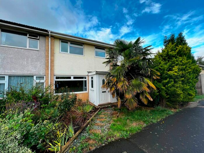 3 Bedroom Terraced House To Rent In Manor Close, Cirencester, GL7