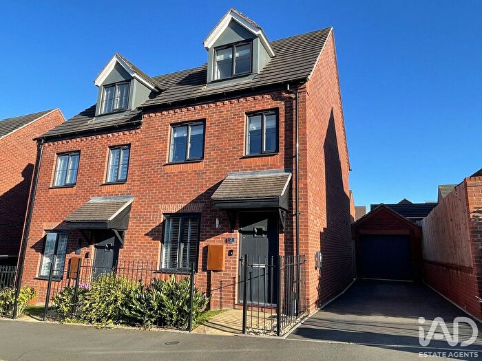 3 Bedroom Semi-detached House To Rent In Earls Wood Drive, Coventry, CV7