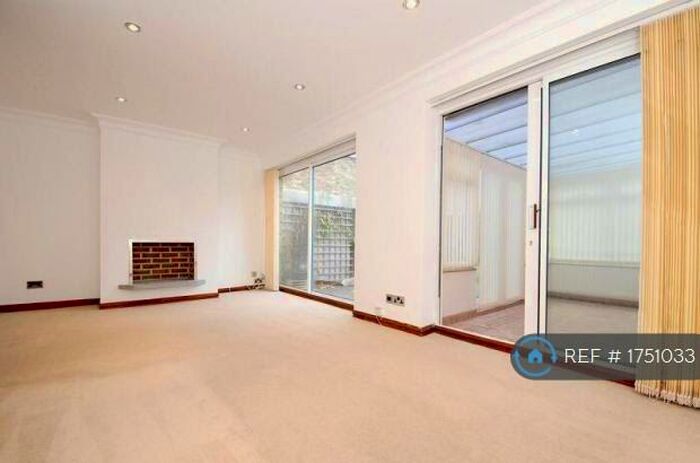 4 Bedroom Terraced House To Rent In Shirley, Shirley, CR0