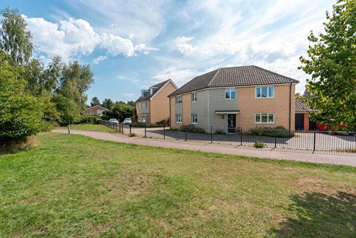 5 Bedroom Detached House For Sale In Brentwood, Eaton, NR4