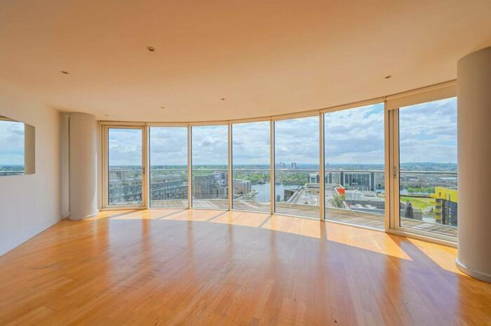 2 Bedroom Flat To Rent In Ability Place, Canary Wharf, London, E14