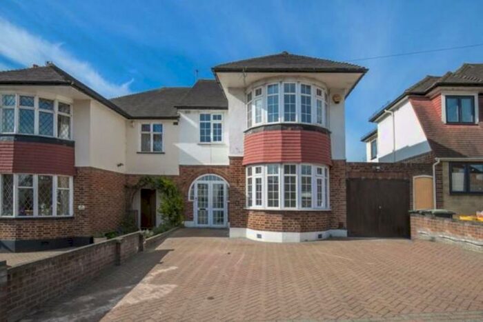 4 Bedroom Semi-Detached House To Rent In Farm Way, Buckhurst Hill, IG9
