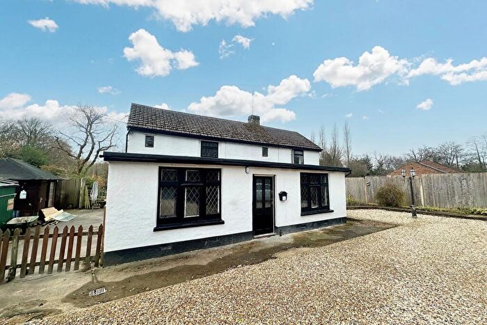 4 Bedroom Detached House For Sale In Woodlands, BH21