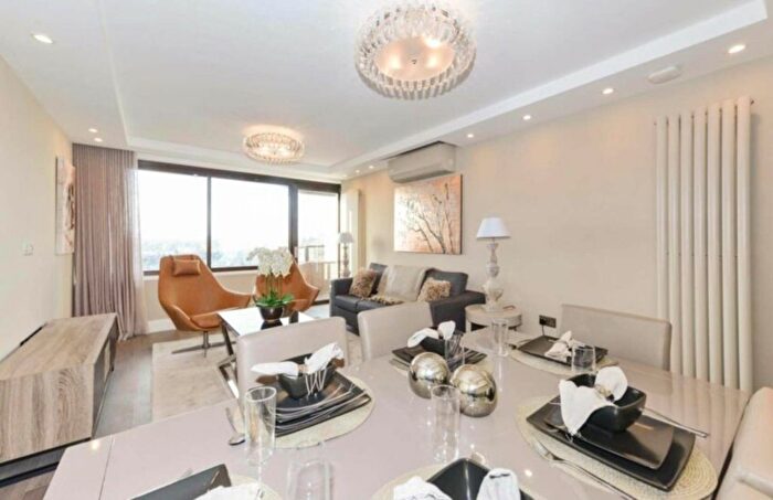 3 Bedroom Flat To Rent In Finchley Road, London, NW3