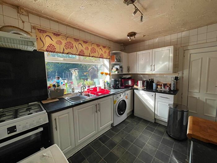 3 Bedroom End Of Terrace House For Sale In Lenham Walk, Manchester, M22