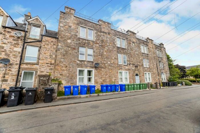 2 Bedroom Flat To Rent In Bridgehaugh Road, Stirling, FK9